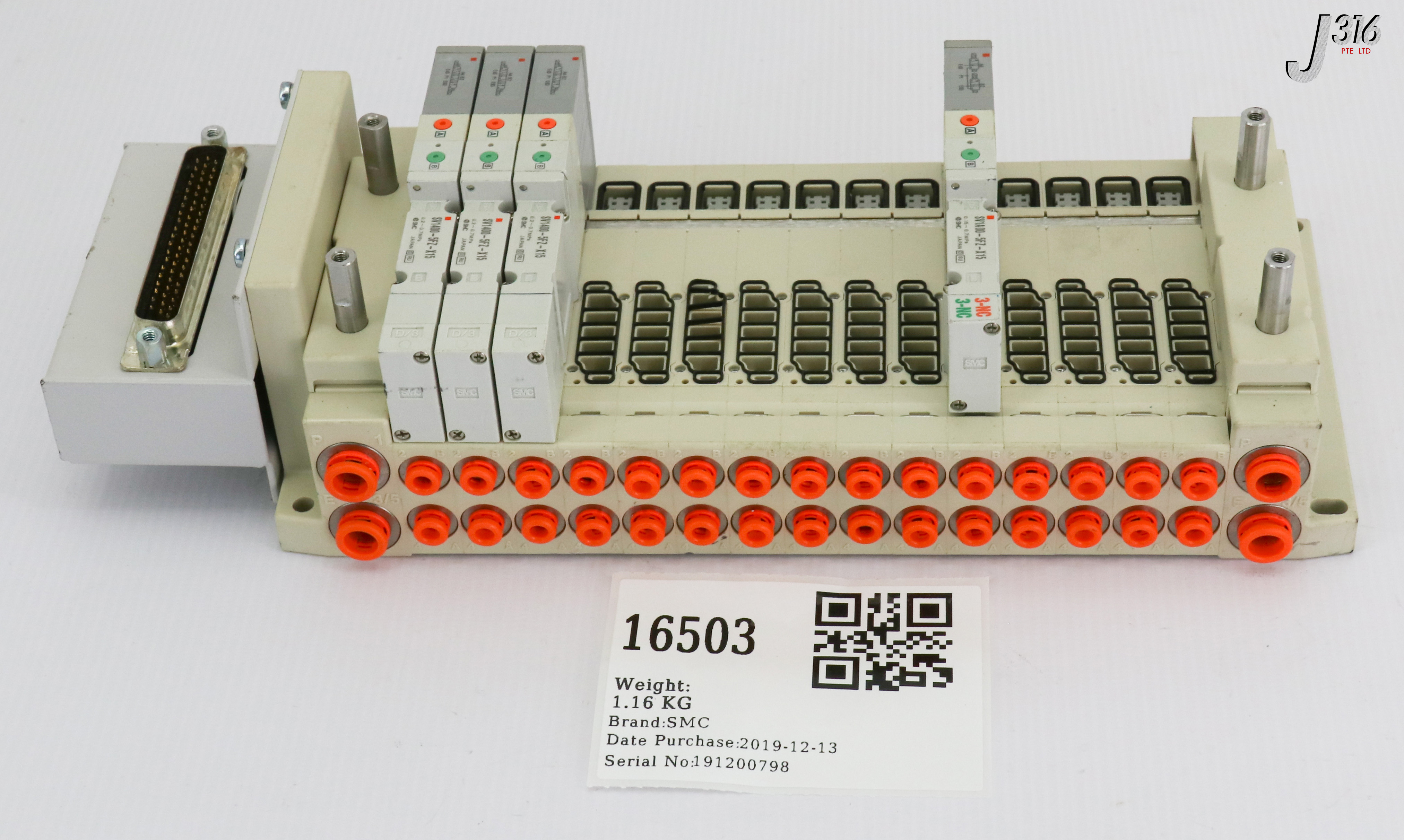 レンジ 16503 SMC 15 SLOTS PNEU MANF W/ 4X SOLENOID VLV AMAT SS5V1
